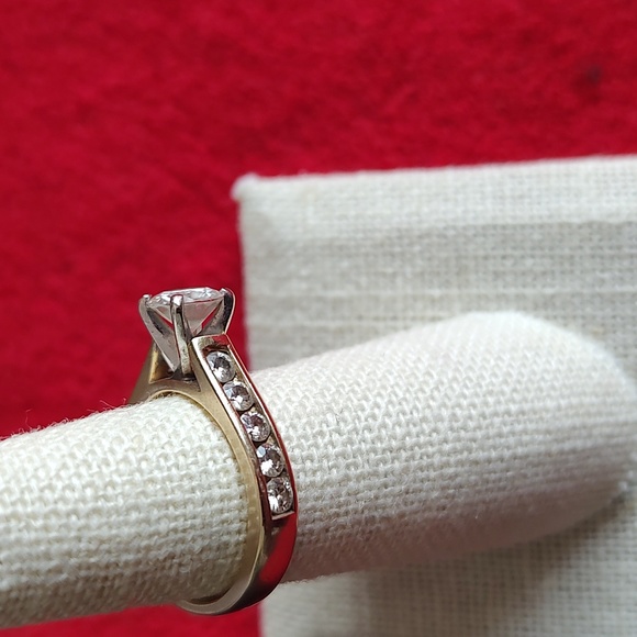 14k Moissenite Engagement Ring - Picture 7 of 8